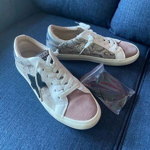 vintage havana sneakers